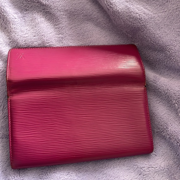 Authentic Louis Vuitton wallet - Picture 7 of 7
